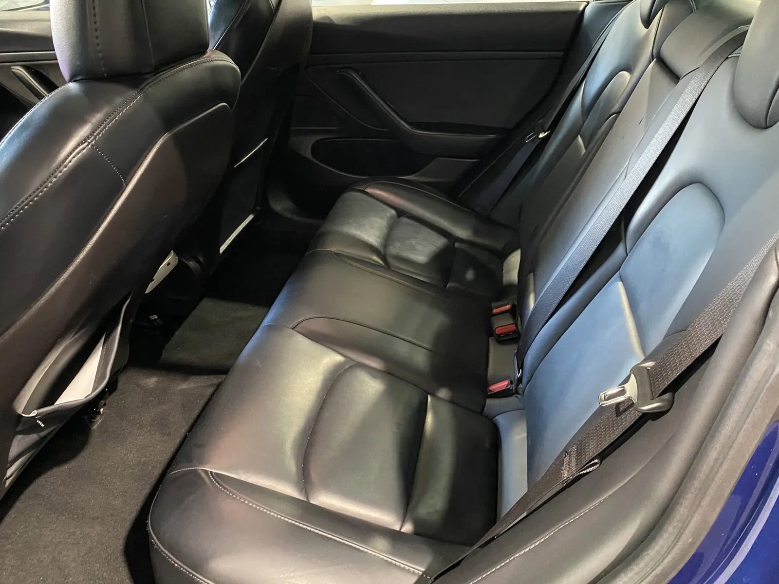 Used 2020 Tesla Model 3 Standard Range Plus image 9