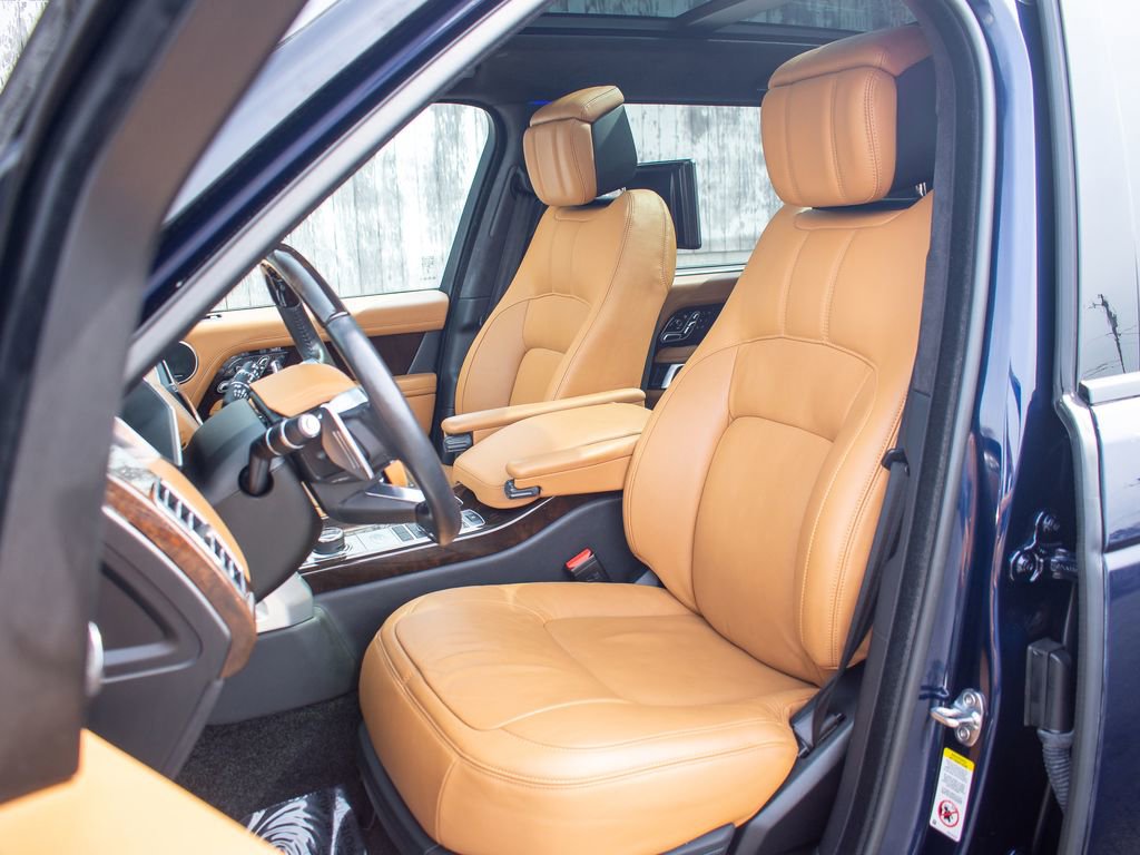 Used 2020 Land Rover Range Rover Long Wheelbase Autobiography image 20