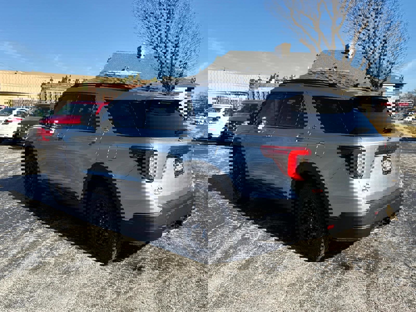 Used 2023 Ford Explorer Timberline image 7