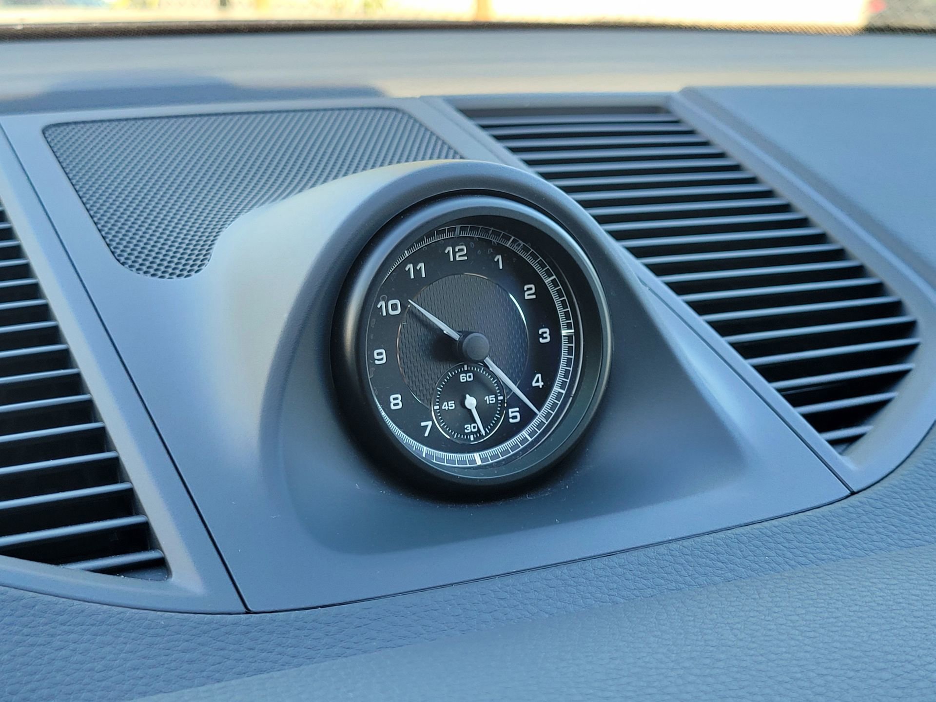 Used 2026 Porsche Macan image 21