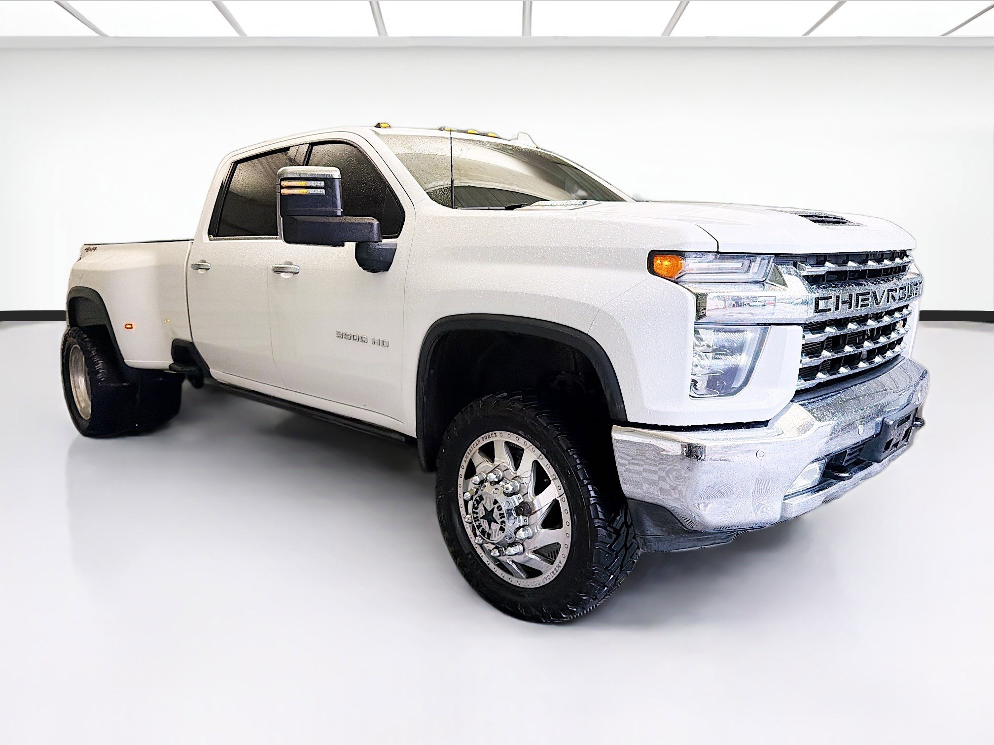 Used 2020 Chevrolet Silverado 3500 LTZ w/ LTZ Plus Package AWD/4WD image 3