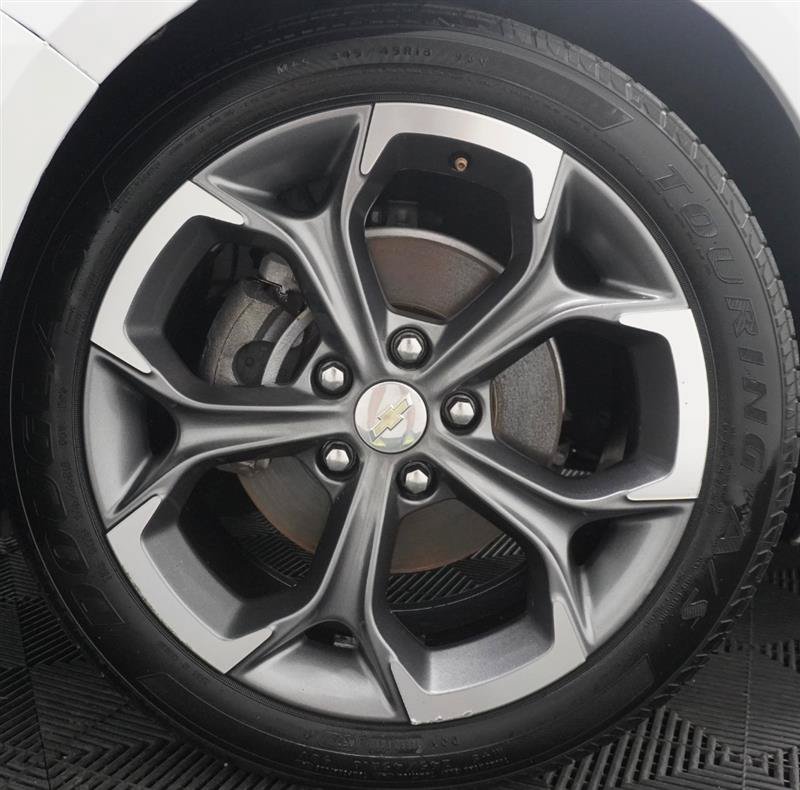 Used 2021 Chevrolet Malibu LT FWD image 3