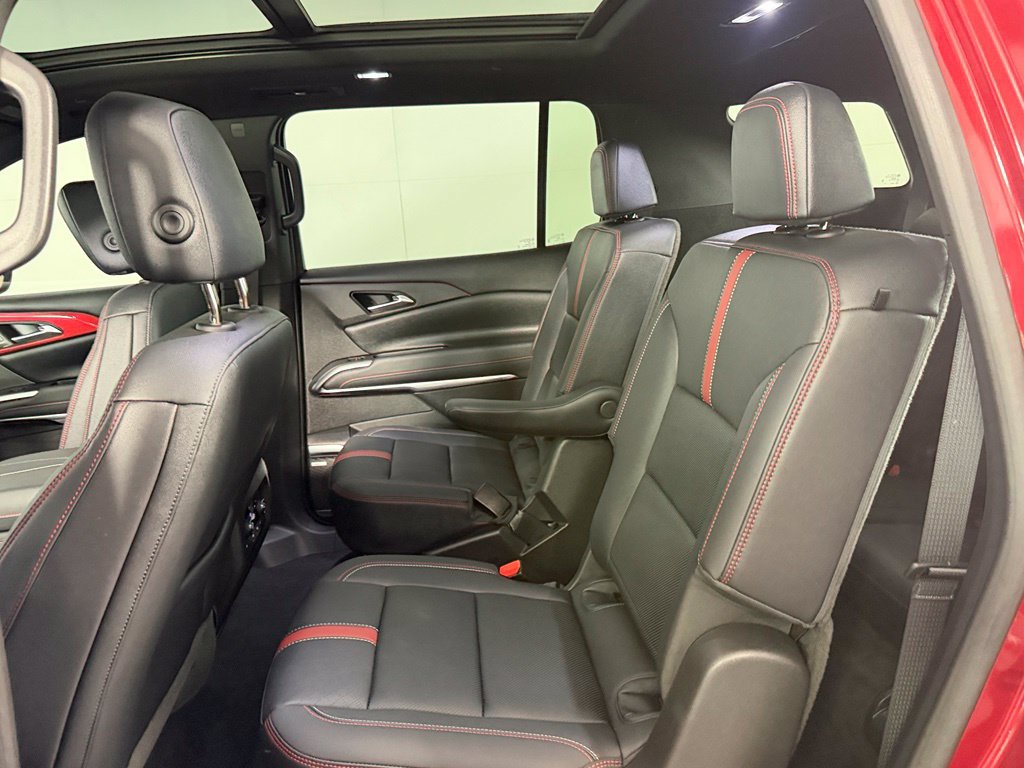Used 2024 Chevrolet Traverse RS AWD/4WD image 20