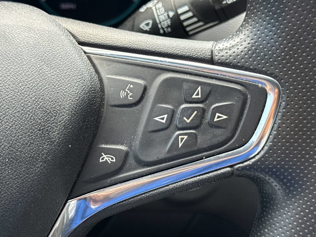 Used 2021 Chevrolet Equinox LS w/ LS Convenience Package FWD image 28
