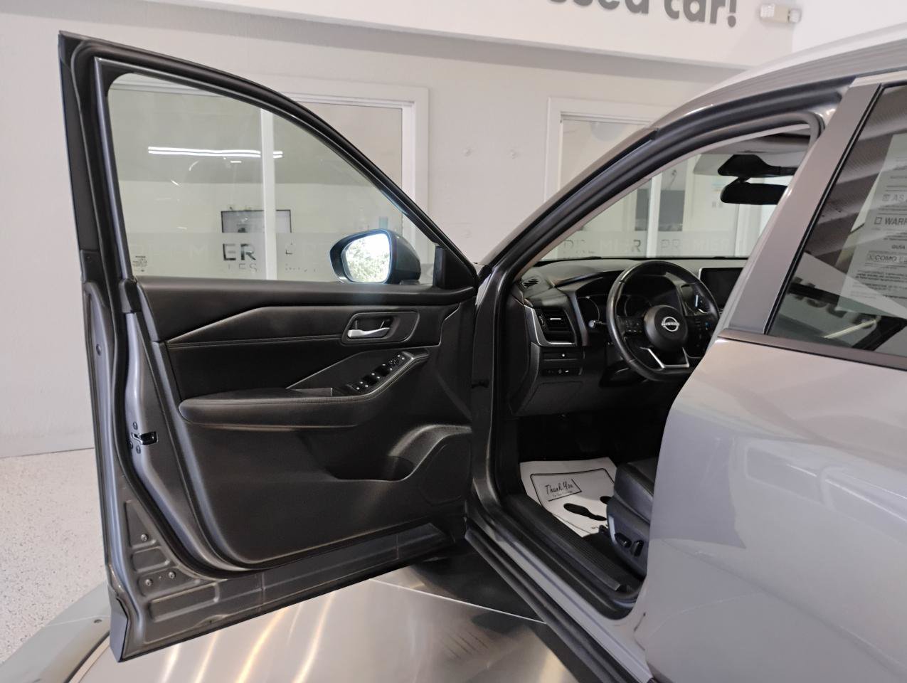 Used 2024 Nissan Rogue SV w/ SV Premium Package AWD/4WD image 51