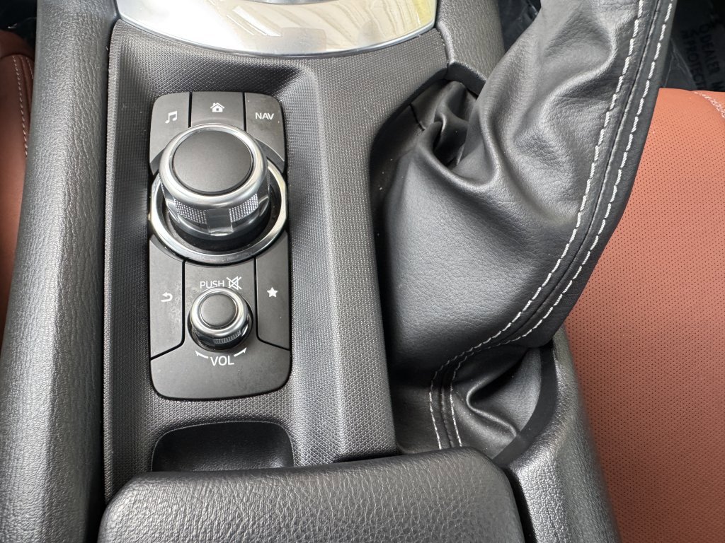 Used 2023 MAZDA MX-5 Miata Grand Touring w/ Appearance Package image 23