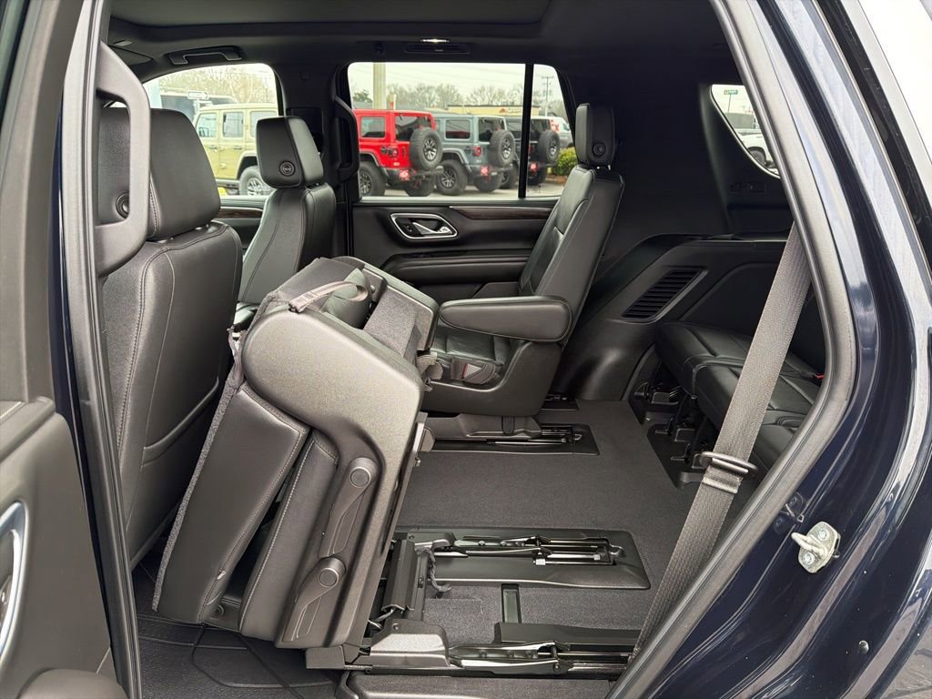 Used 2021 Chevrolet Tahoe LT w/ LT Signature Package image 24