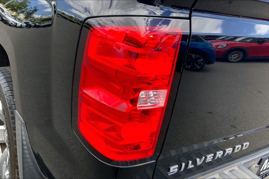 Used 2015 Chevrolet Silverado 1500 LT w/ Custom Sport Edition image 28