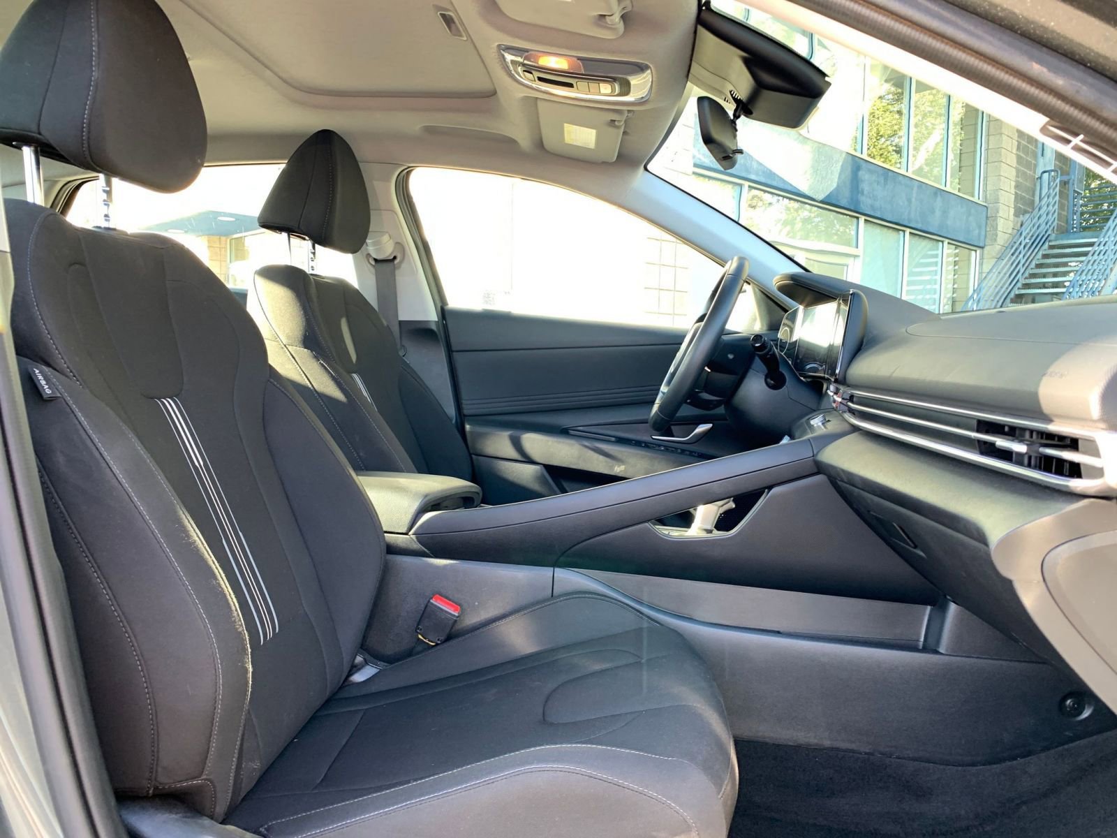 Used 2025 Hyundai Elantra SEL image 34