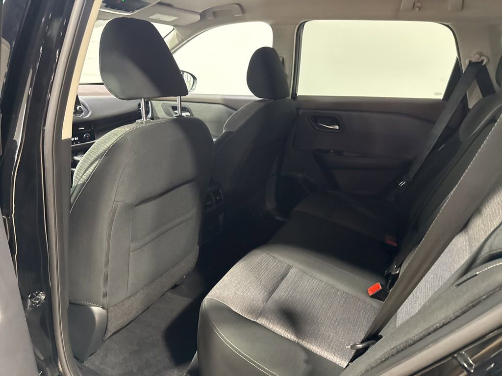 Used 2021 Nissan Rogue SV AWD/4WD image 35