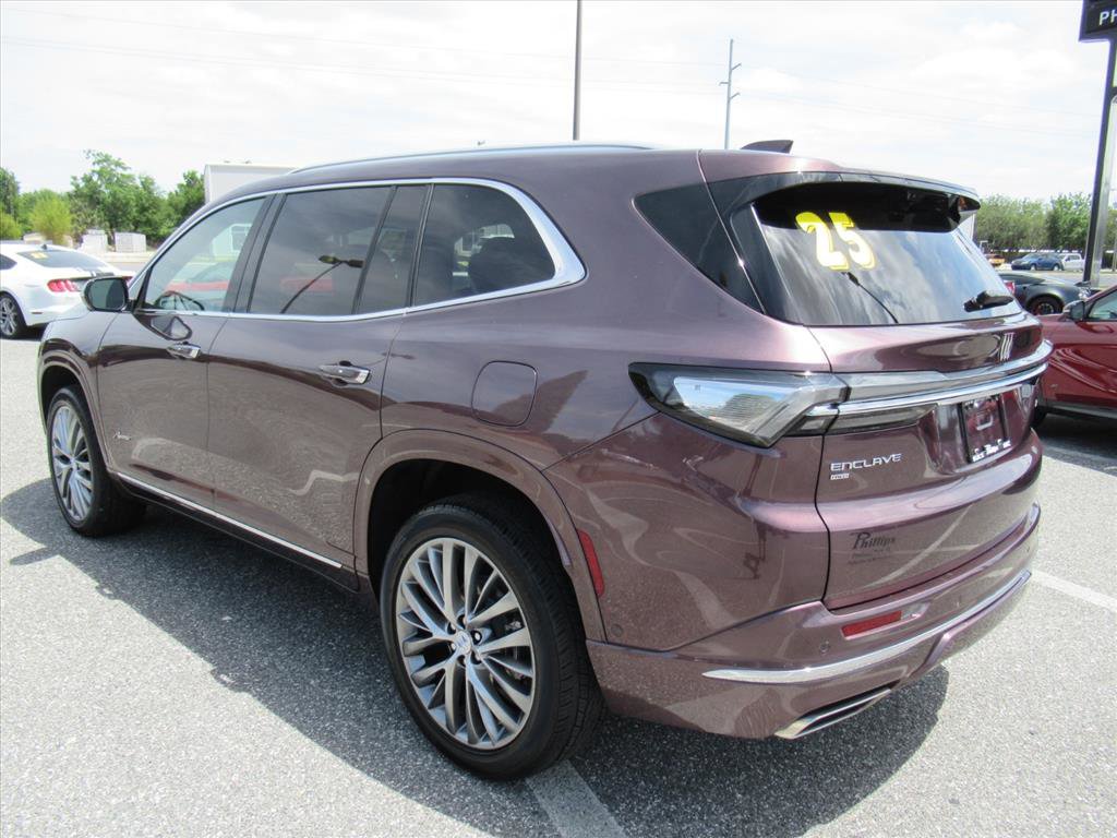 Used 2025 Buick Enclave Avenir w/ Super Cruise Package AWD/4WD image 5
