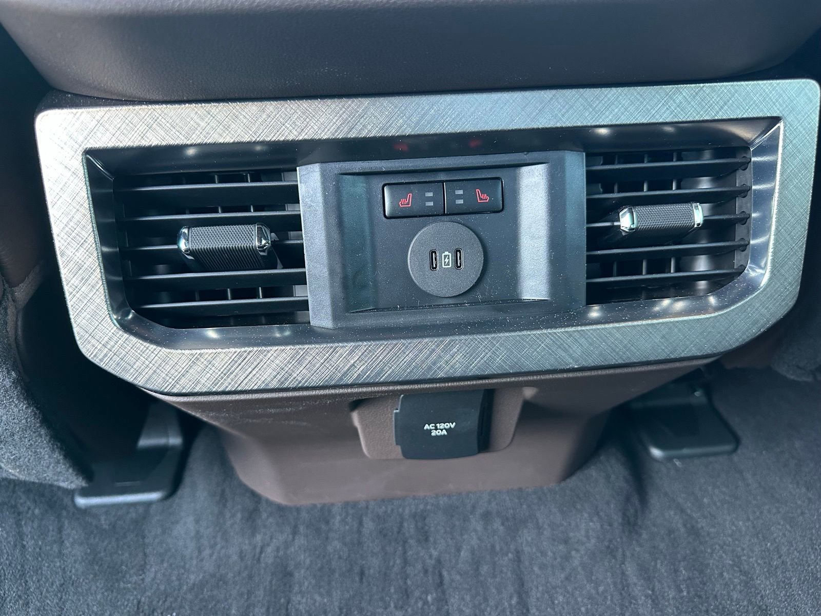 New 2025 Ford F250 King Ranch w/ Chrome Package image 38