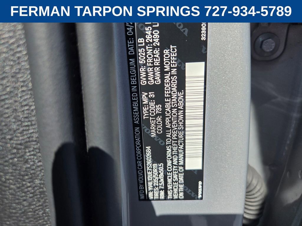 Certified 2025 Volvo XC40 B5 Plus image 21