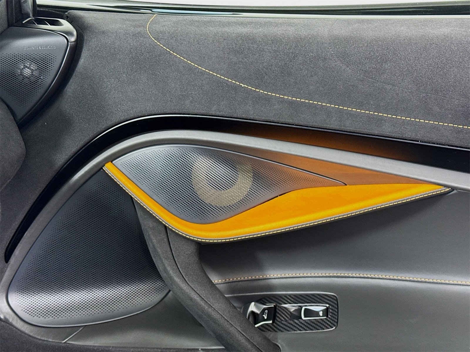 Used 2021 McLaren 720S Performance image 17