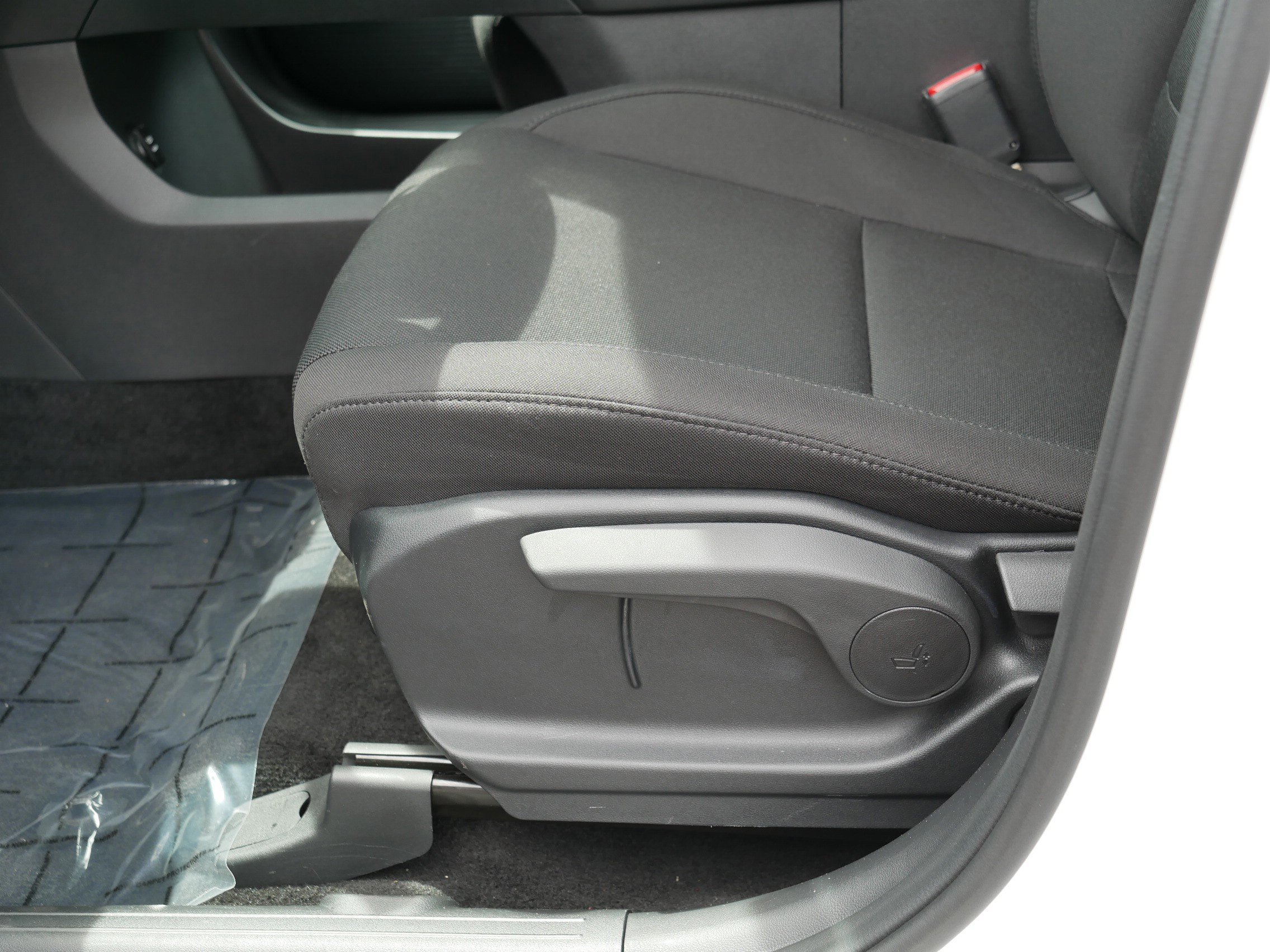 Certified 2026 Hyundai Santa Fe SE AWD/4WD image 14