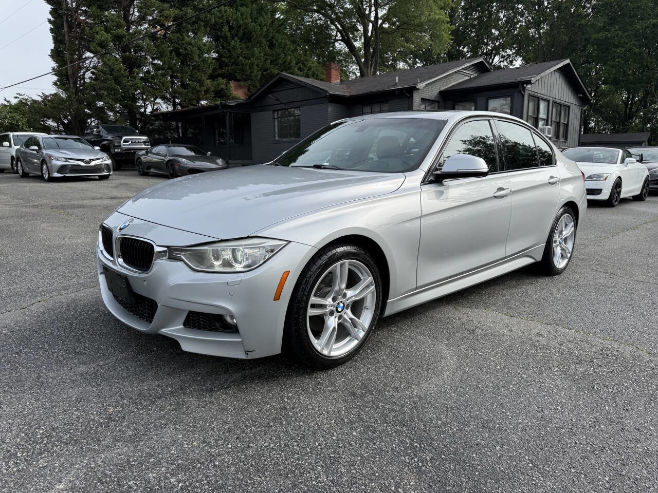 Used 2015 BMW 328d xDrive Sedan AWD/4WD image 2