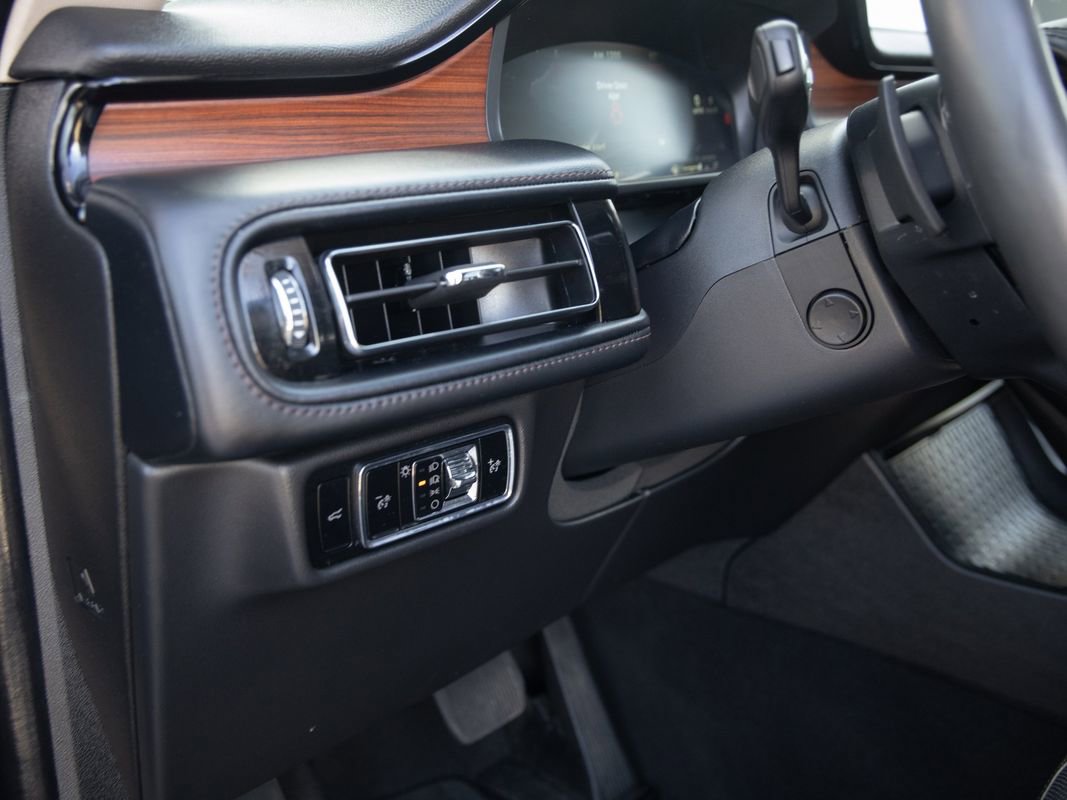 Used 2024 Lincoln Aviator Reserve image 13