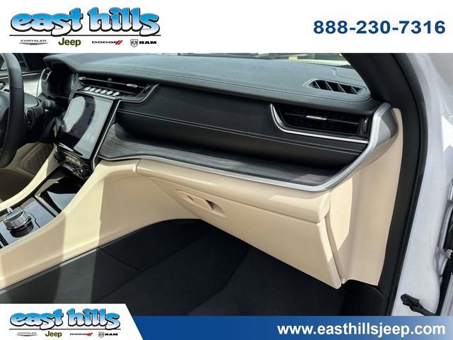 Certified 2023 Jeep Grand Cherokee Limited AWD/4WD image 26