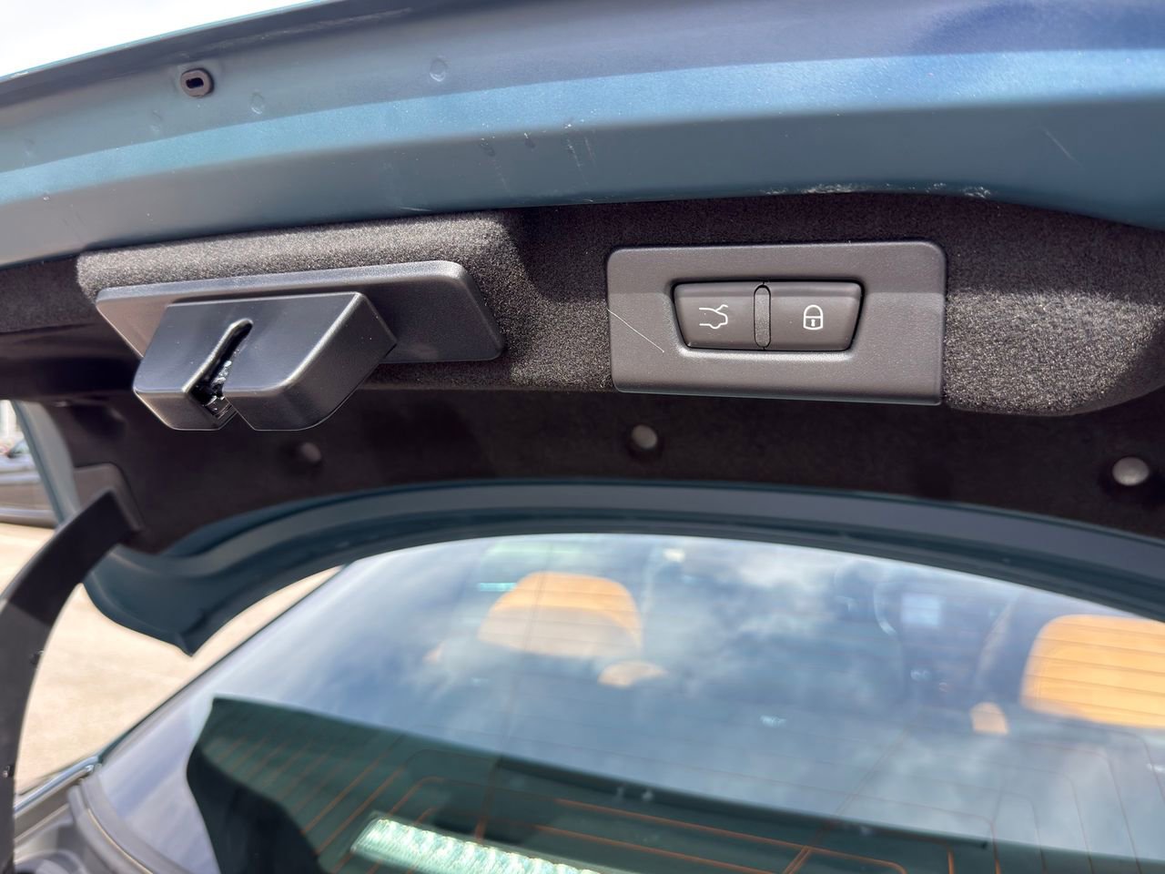 Used 2024 Maserati Ghibli Trofeo image 37