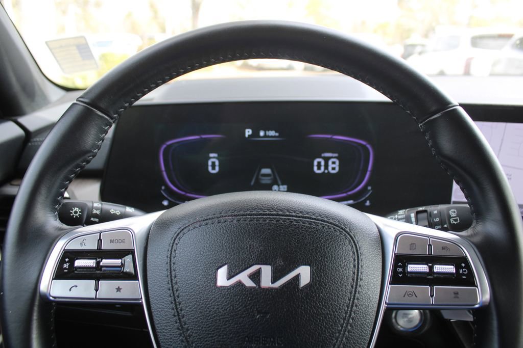 Certified 2024 Kia Telluride EX w/ EX Captain's Chair Package image 30