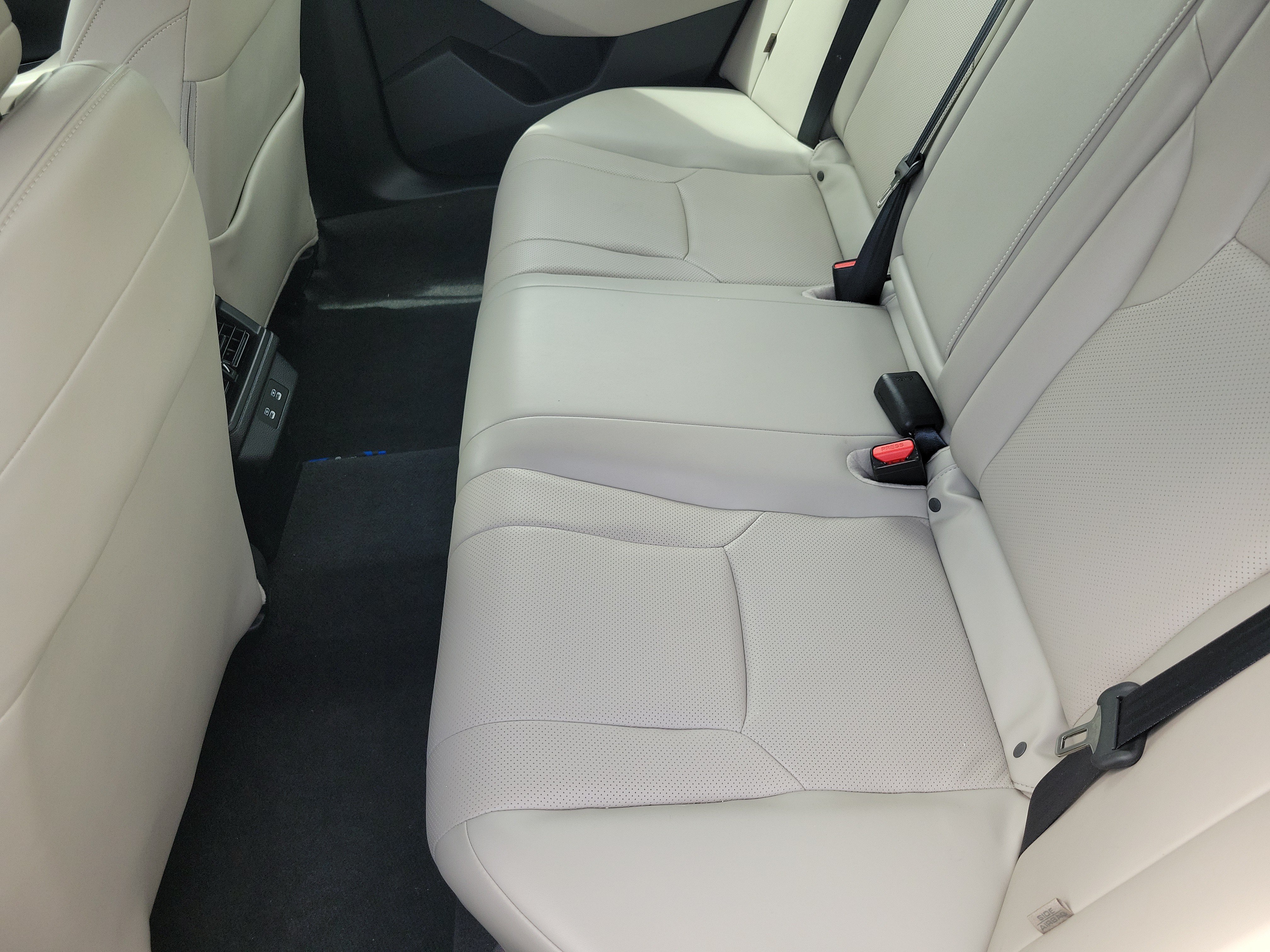 Used 2024 Honda Accord EX-L image 11
