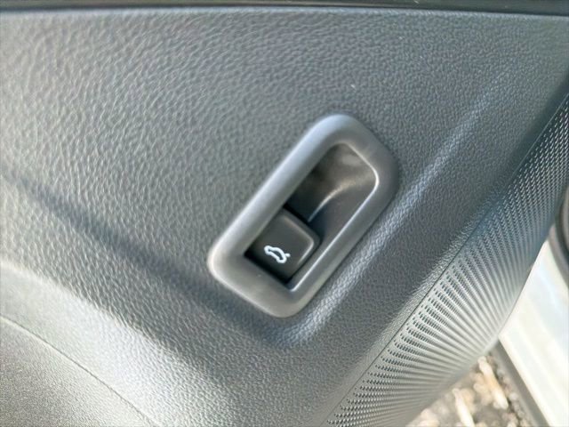 New 2026 Volkswagen Tiguan SE image 20