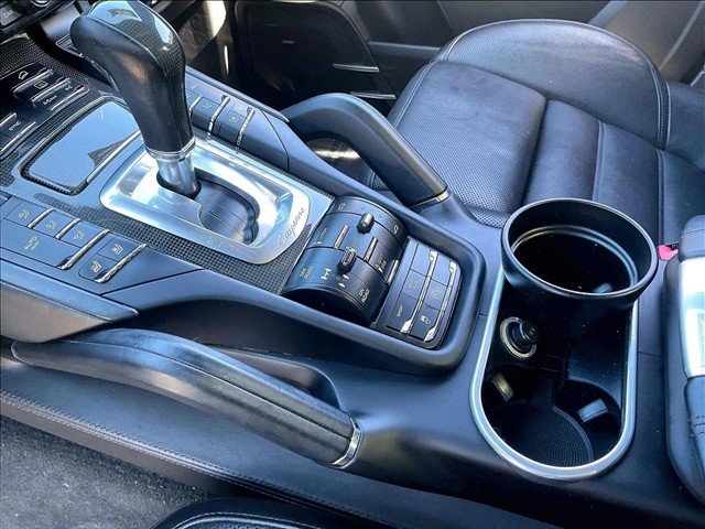 Used 2016 Porsche Cayenne Turbo AWD/4WD image 15