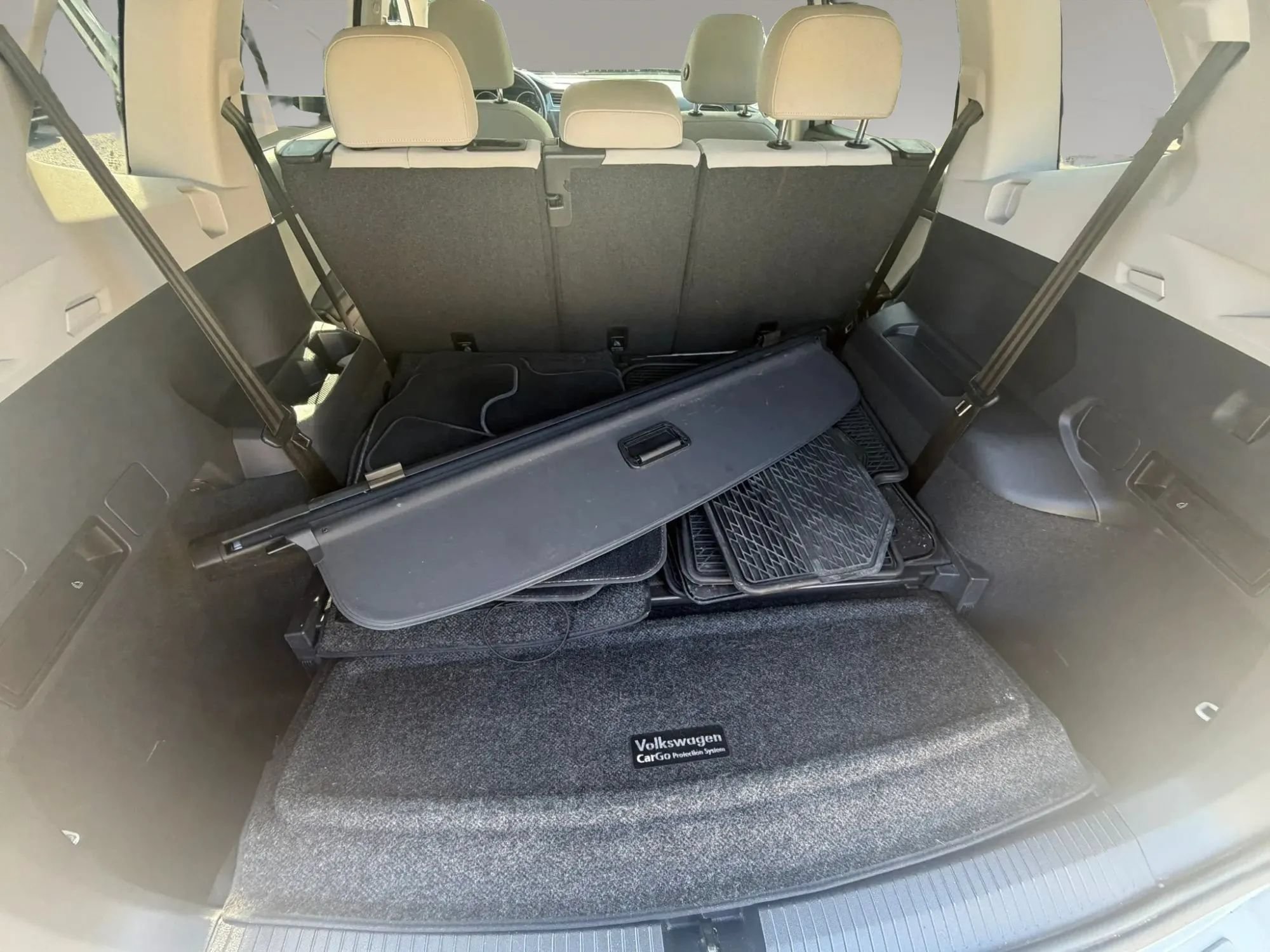 Used 2019 Volkswagen Tiguan SE FWD image 39