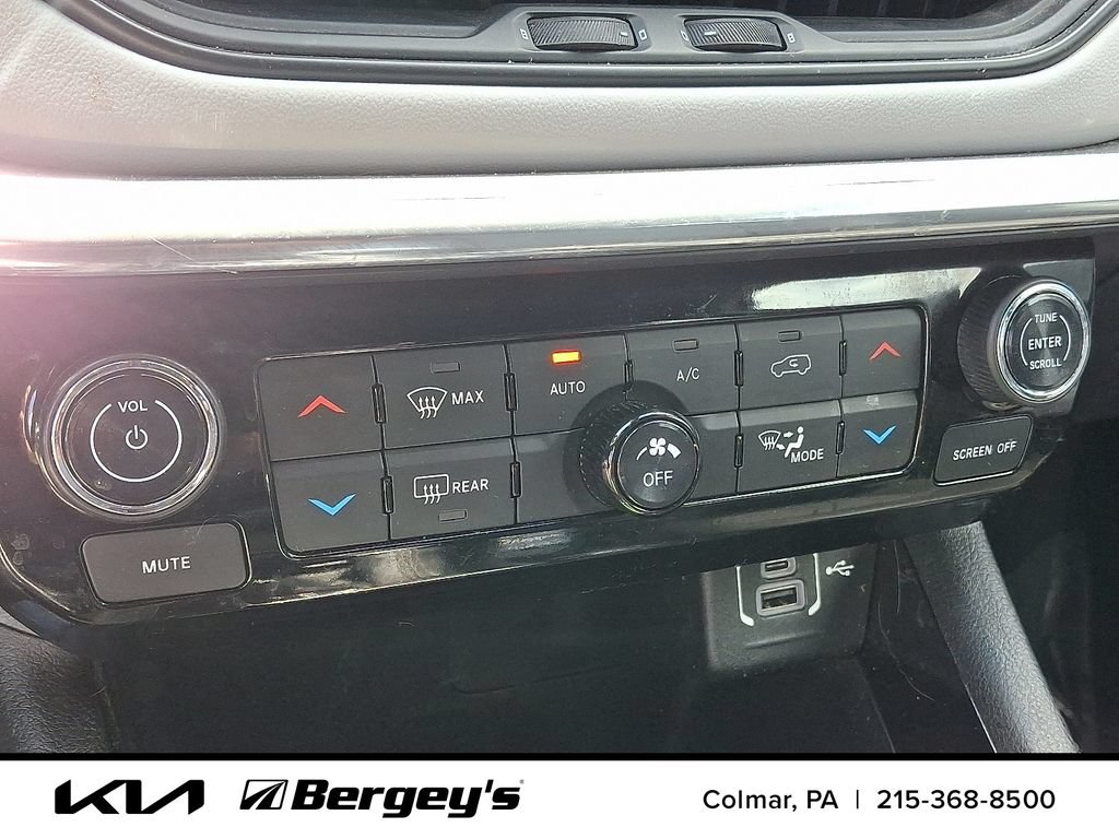 Used 2023 Jeep Compass Limited AWD/4WD image 17