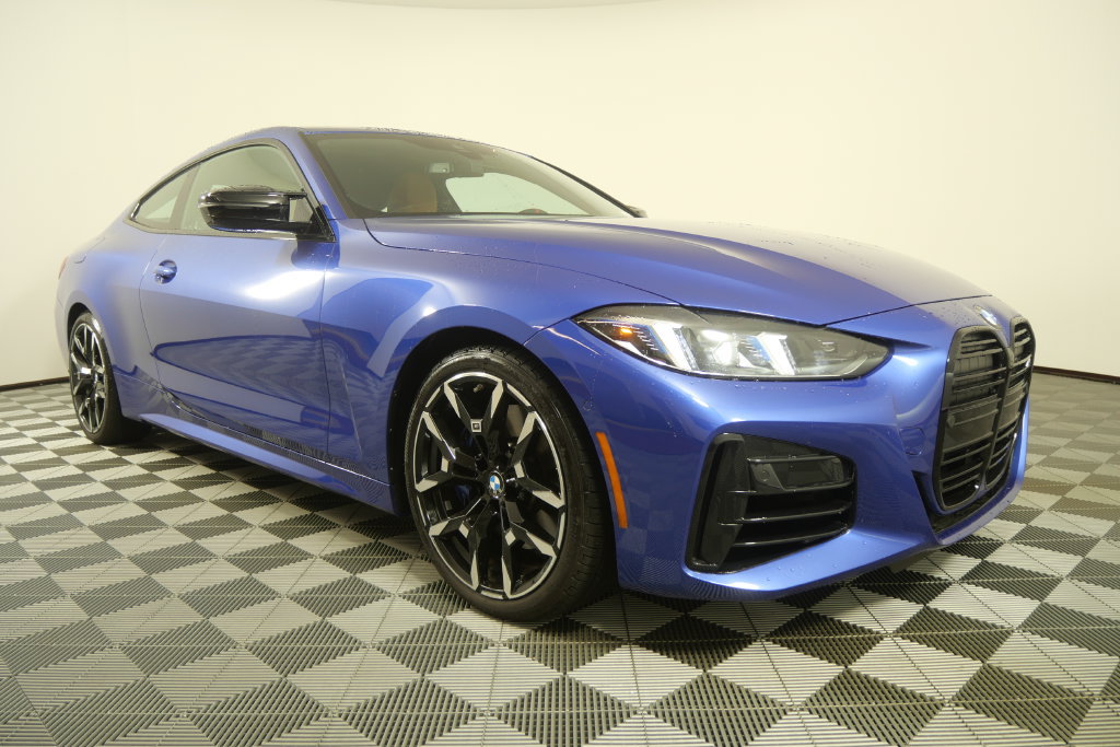 Certified 2026 BMW M440i Coupe RWD image 2