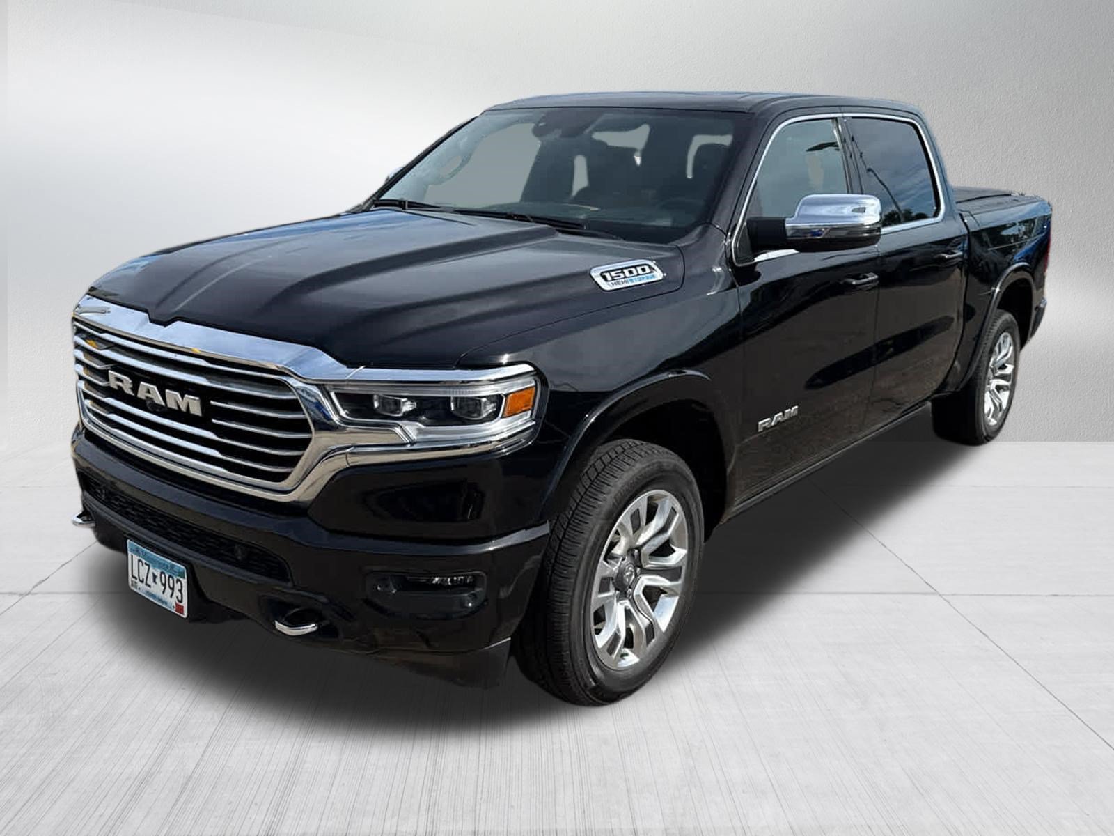 Used 2024 RAM 1500 Limited AWD/4WD image 3