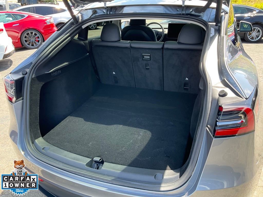 Used 2025 Tesla Model Y Long Range AWD/4WD image 8