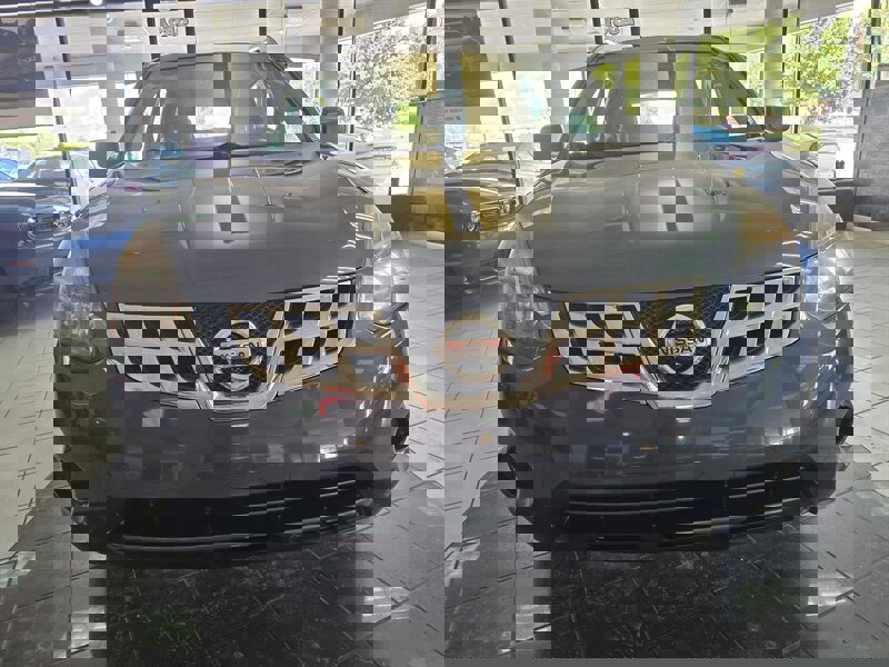 Used 2015 Nissan Rogue S w/ Convenience Package image 2