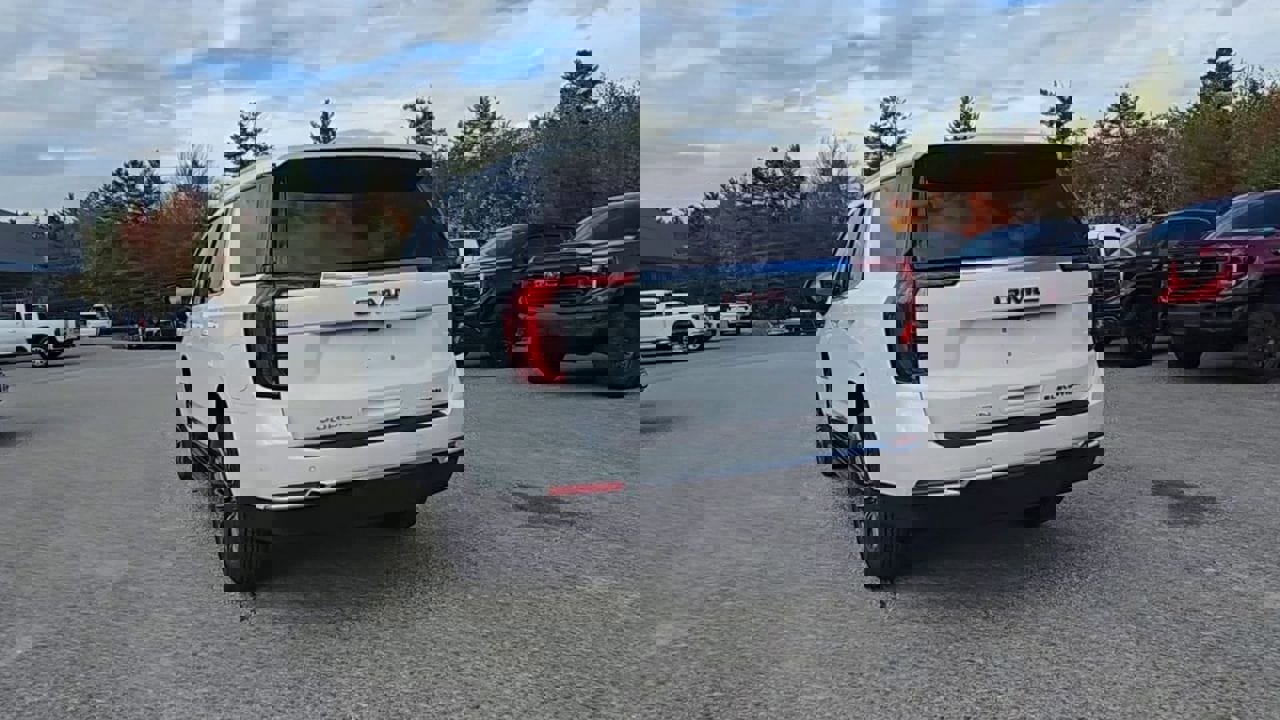 New 2026 GMC Yukon Elevation image 43