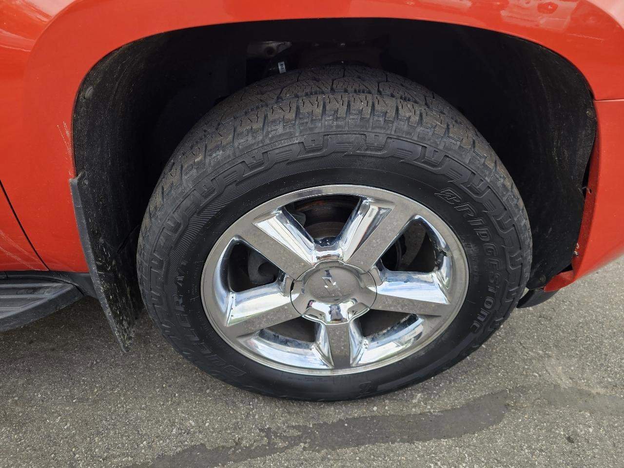 Used 2011 Chevrolet Avalanche LTZ AWD/4WD image 14
