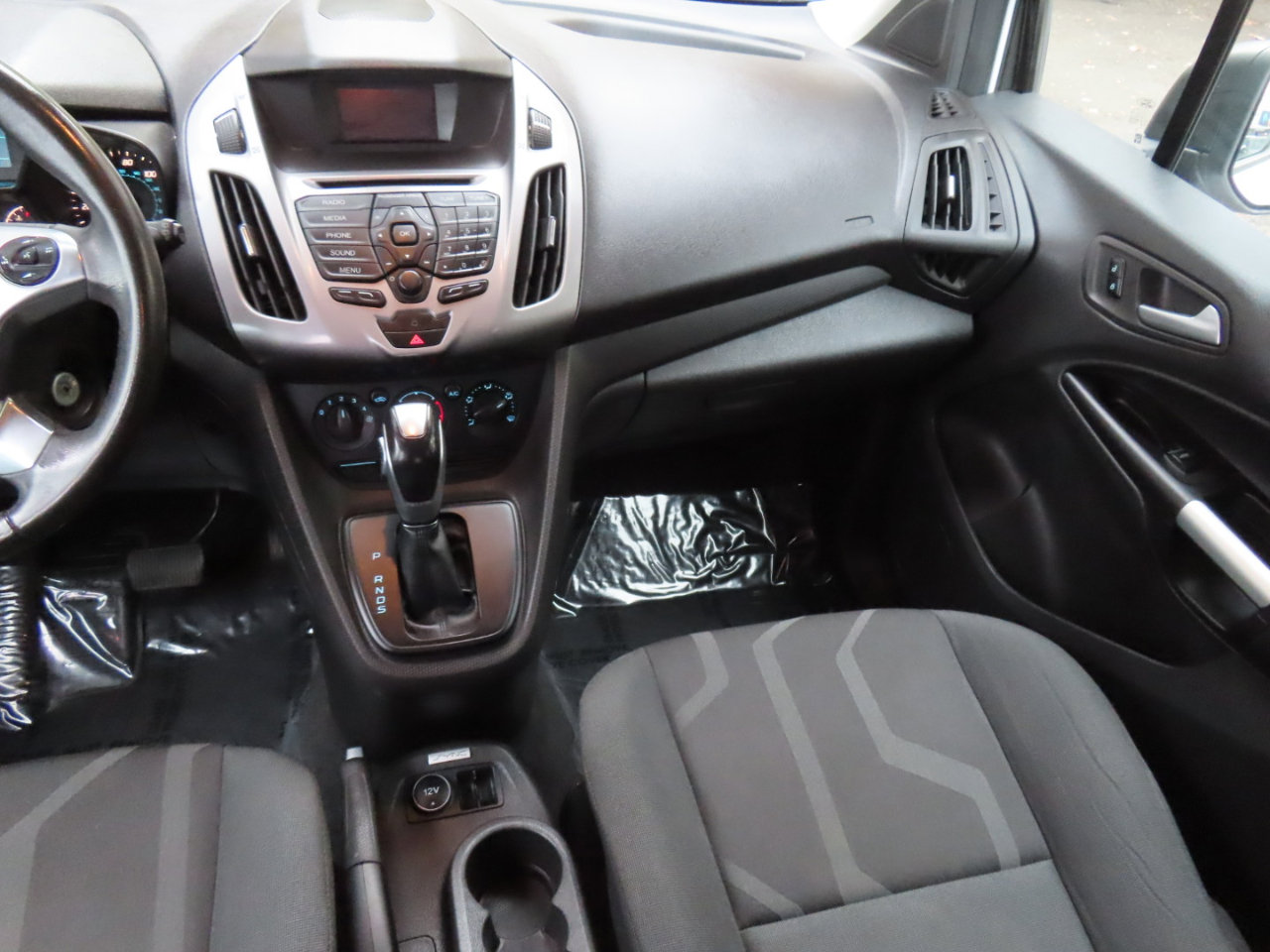 Used 2016 Ford Transit Connect XLT image 13