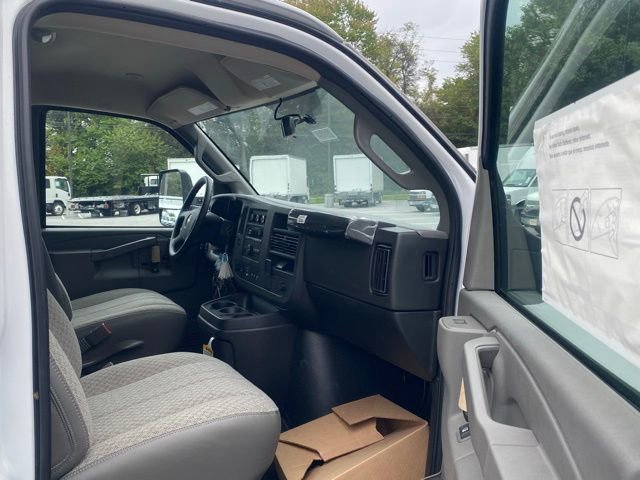 New 2025 Chevrolet Express 3500 w/ Power Convenience Package image 26