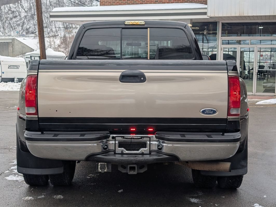 Used 2004 Ford F350 Lariat AWD/4WD image 9
