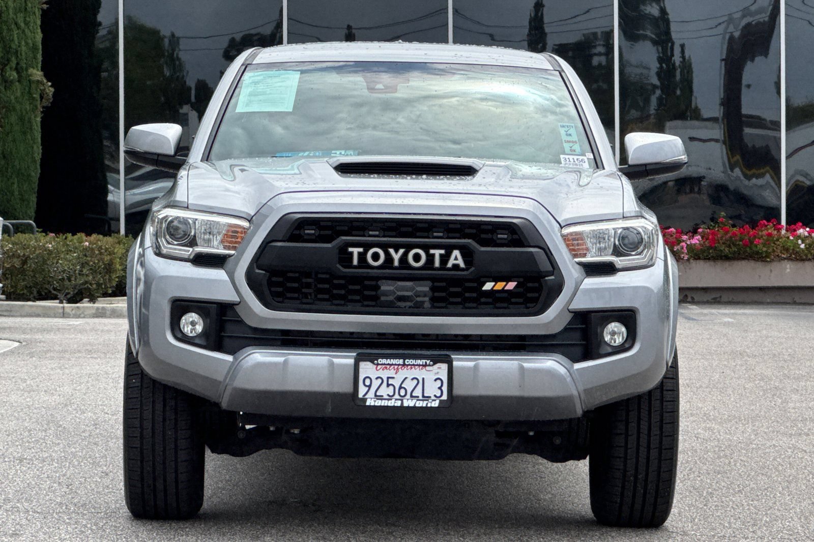 Used 2019 Toyota Tacoma TRD Sport w/ Technology Package RWD image 9