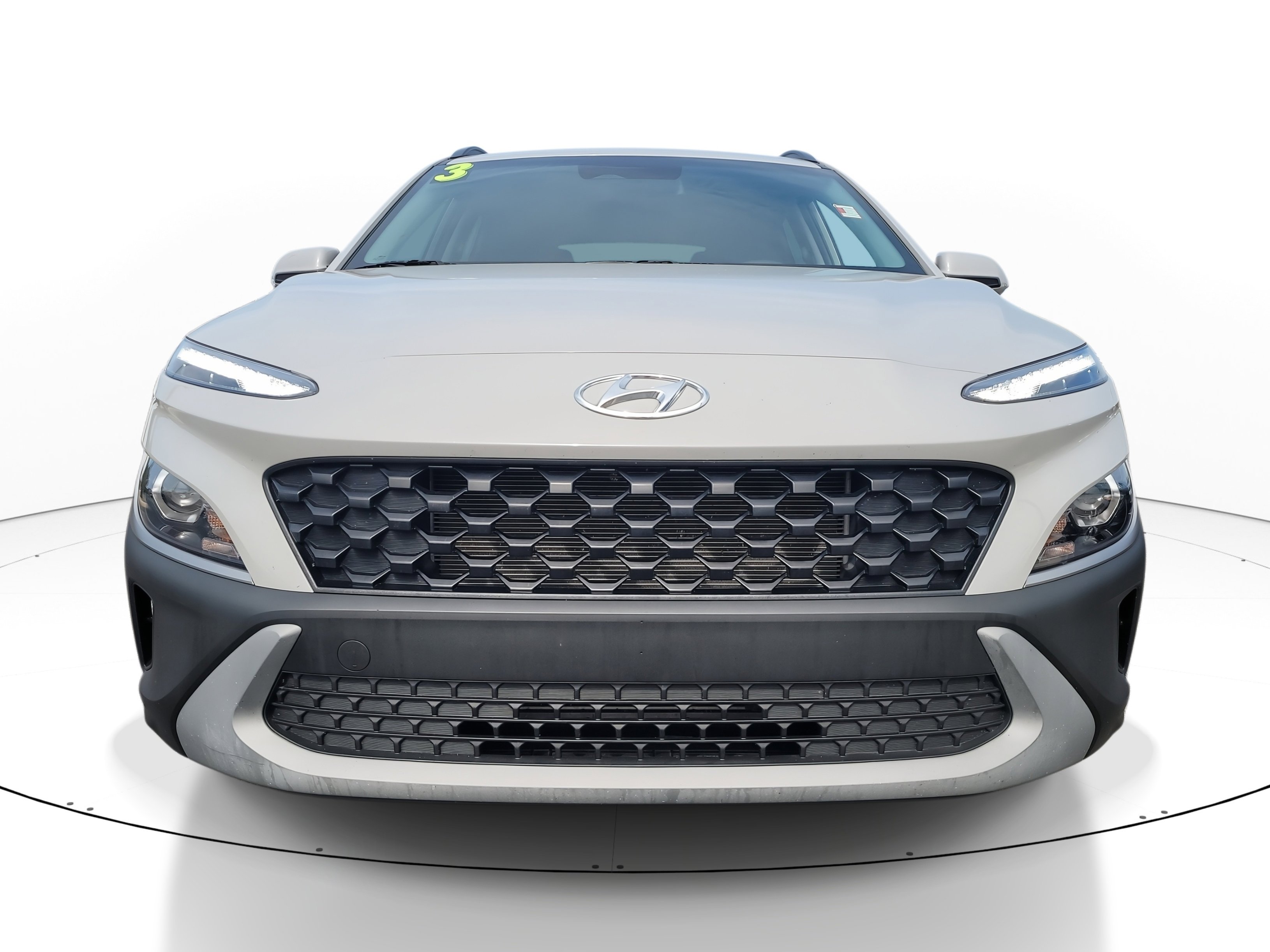 Used 2023 Hyundai Kona SEL w/ Cargo Package FWD image 2