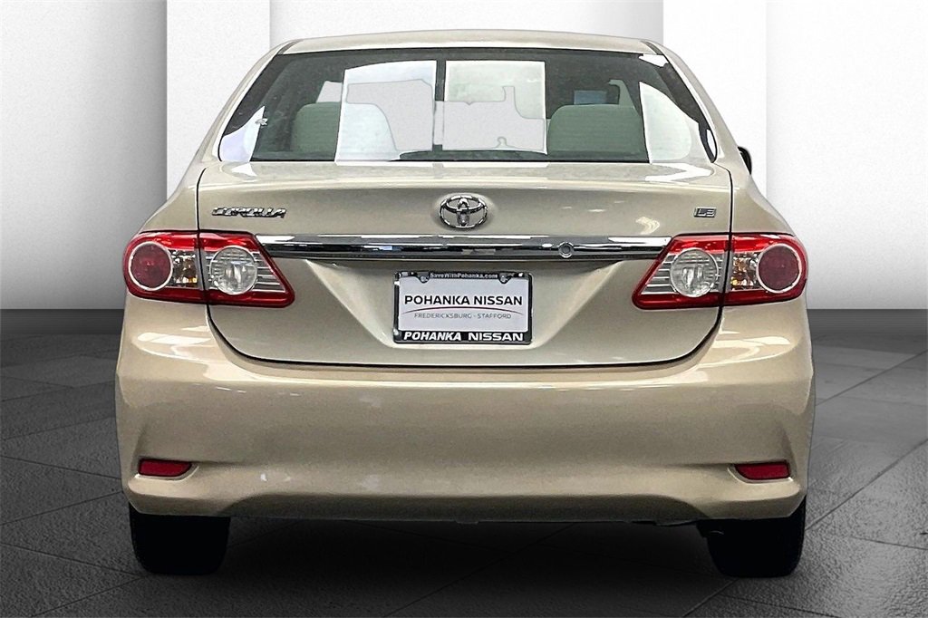 Used 2013 Toyota Corolla LE image 3
