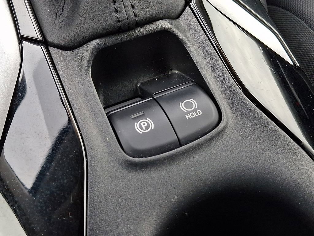 Used 2020 Toyota Corolla LE image 21