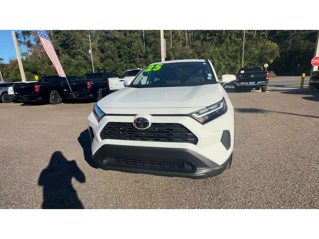 Used 2025 Toyota RAV4 XLE image 7