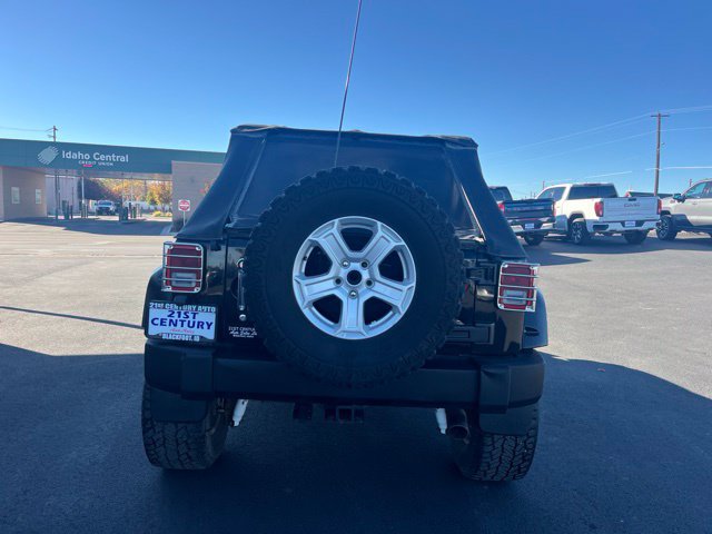 Used 2007 Jeep Wrangler Unlimited X w/ Black Appearance Group AWD/4WD image 11