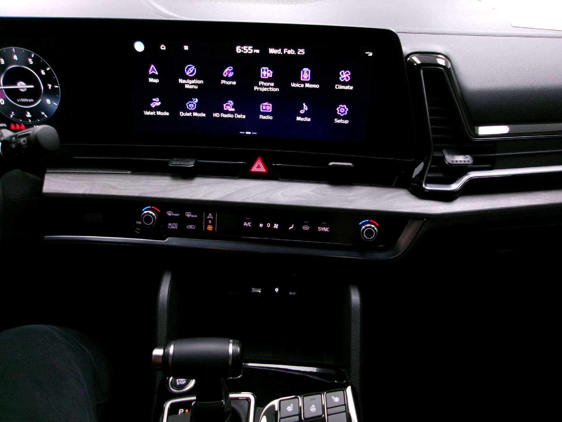 Used 2024 Kia Sportage X-Pro image 12