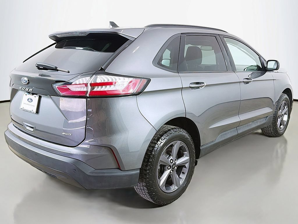 Used 2024 Ford Edge SEL w/ Sport Appearance Package AWD/4WD image 9