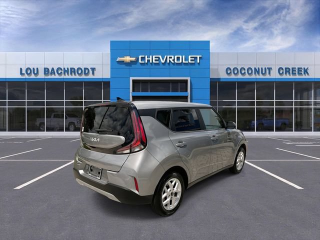 Used 2024 Kia Soul LX w/ Option Group 015 FWD image 8