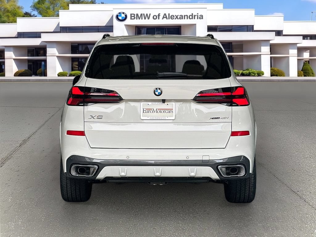 New 2026 BMW X5 xDrive40i w/ M Sport Package AWD/4WD image 6