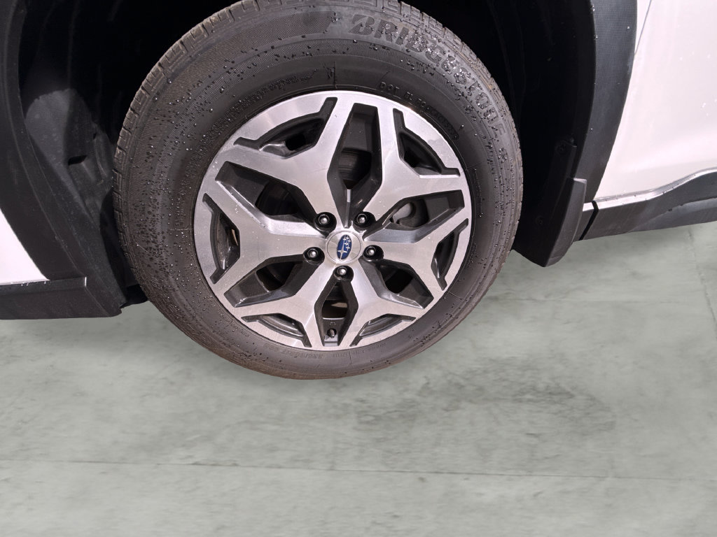 Used 2023 Subaru Forester Premium AWD/4WD image 9