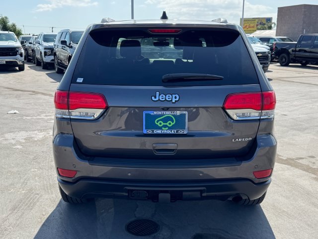 Used 2019 Jeep Grand Cherokee Laredo w/ Laredo X Package RWD image 3